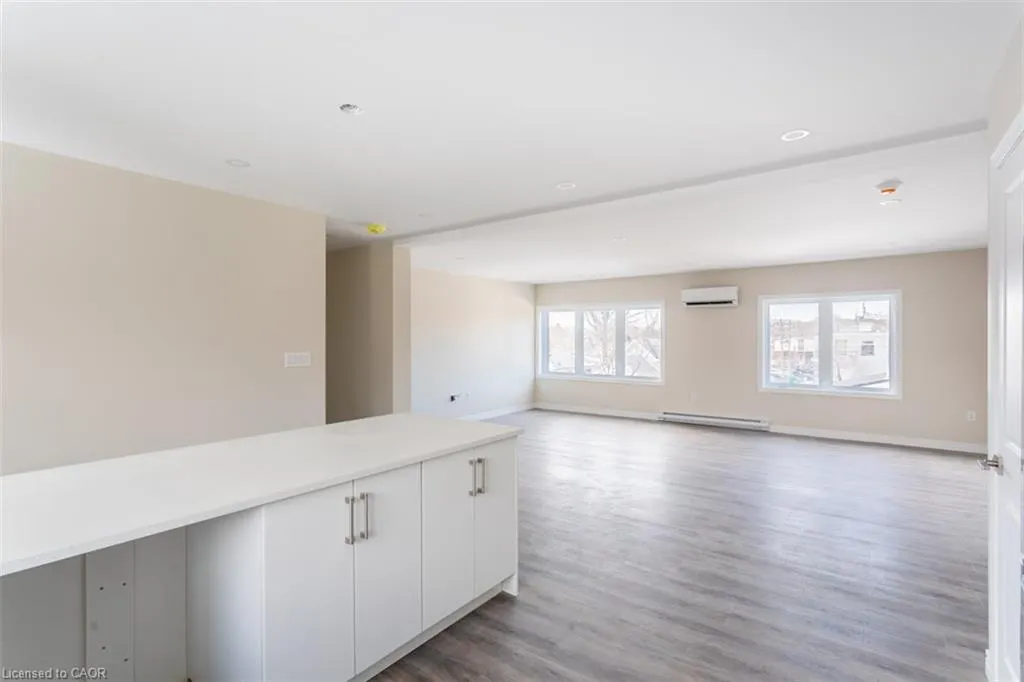 816 Concession Street, #2