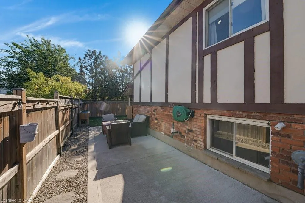 233 Scott Road