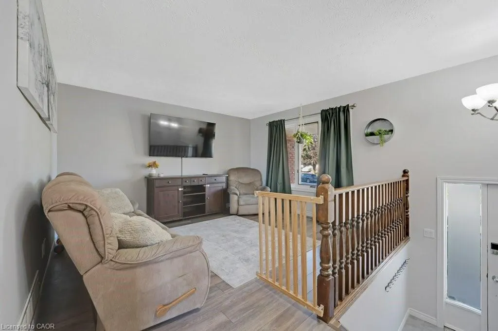 233 Scott Road