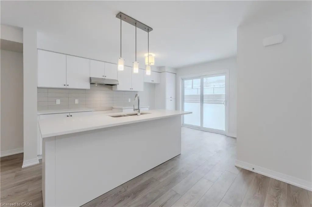 15 Urbane Boulevard