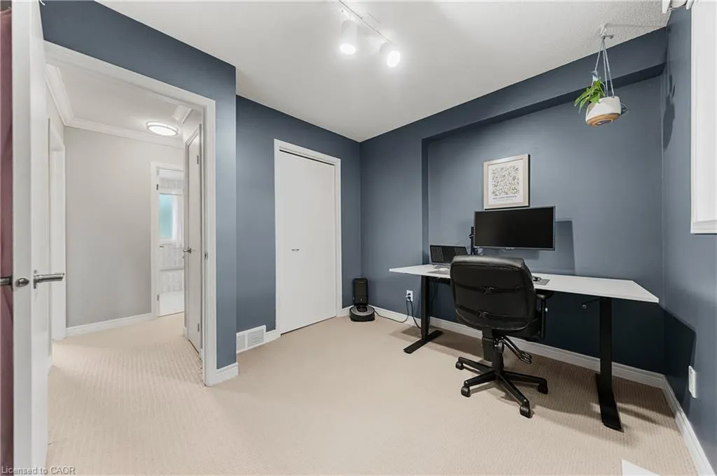 37 Thornhill Drive