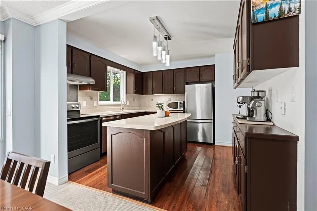 37 Thornhill Drive