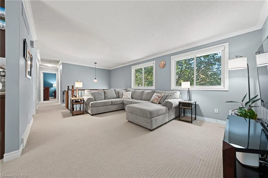37 Thornhill Drive