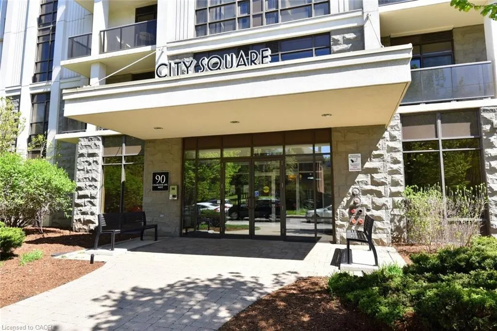 90 Charlton Avenue W, #604
