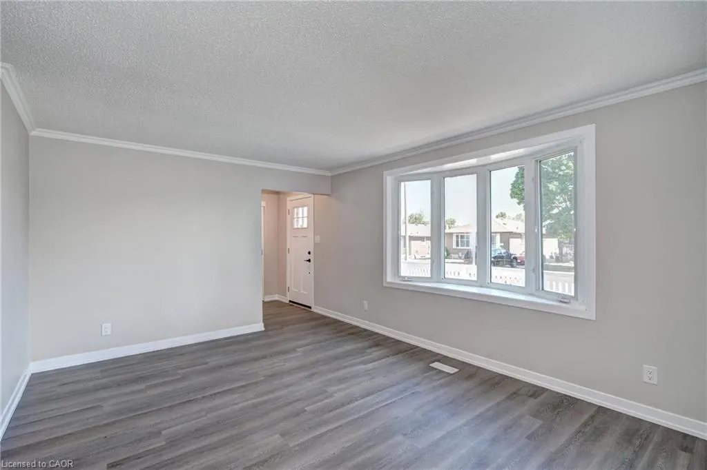 78 Barwood Crescent