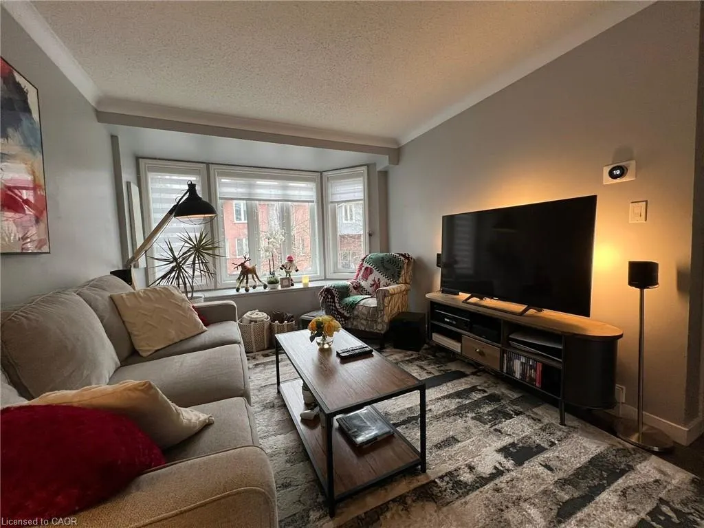 245 Bishop Street, #18