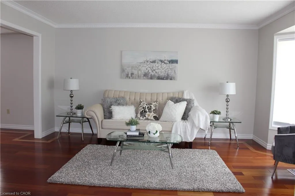 24 Canning Crescent