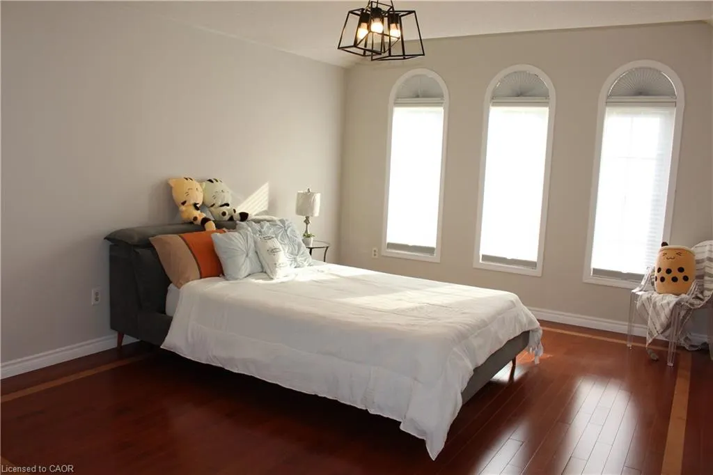 24 Canning Crescent