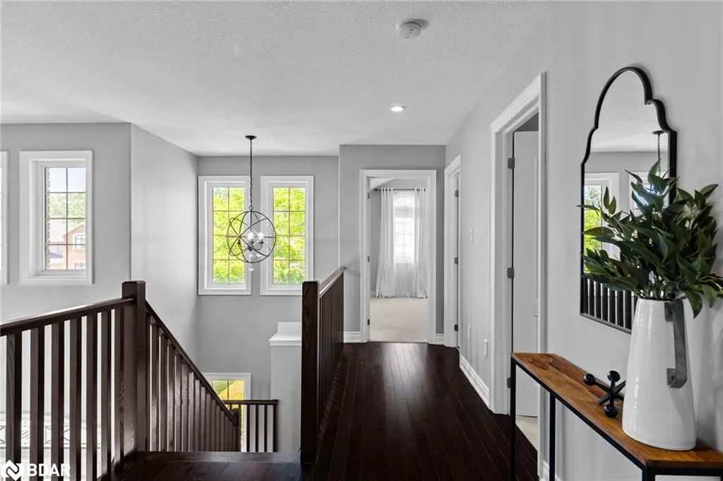 120 Jewel House Lane