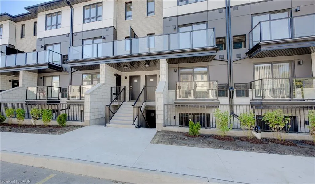 410 Northfield Drive W, #D8