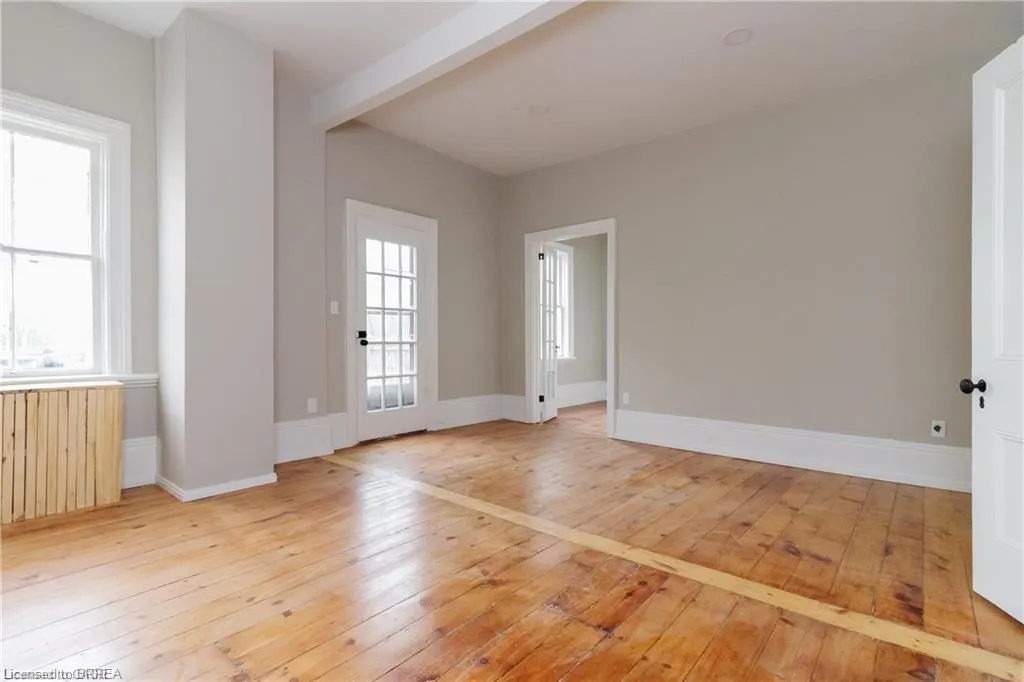 438 Colborne Street, #UPPER