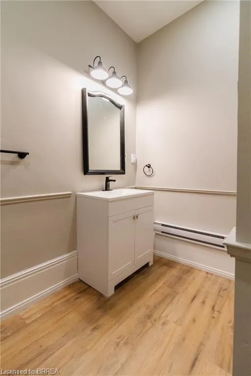 438 Colborne Street, #UPPER