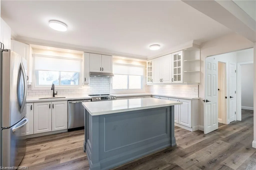 92 South Bend Road W, #Upper