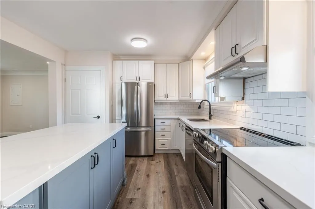 92 South Bend Road W, #Upper