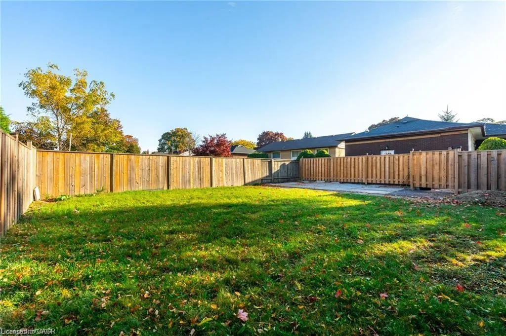 92 South Bend Road W, #Upper