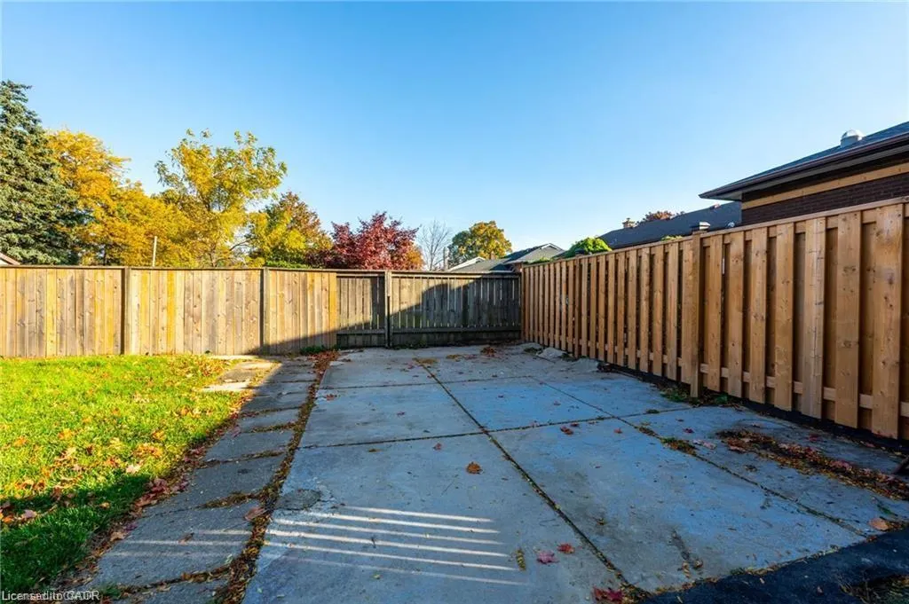 92 South Bend Road W, #Upper