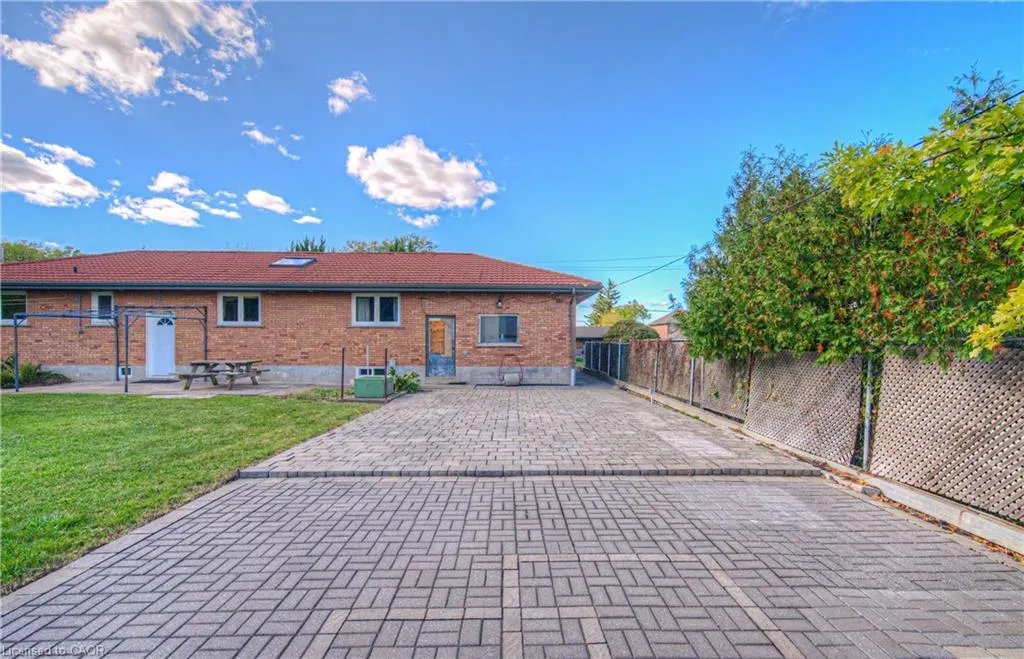 82 Millen Road