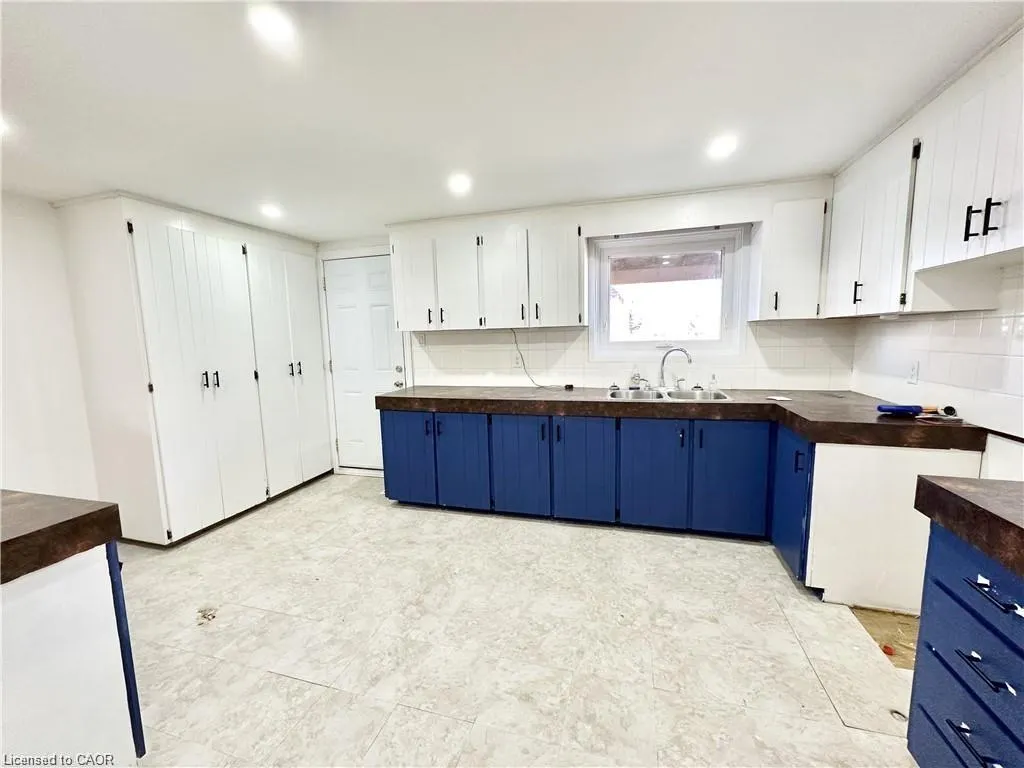 39 Beechwood Avenue