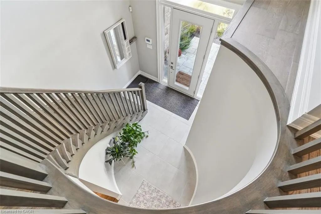 11 Secinaro Avenue