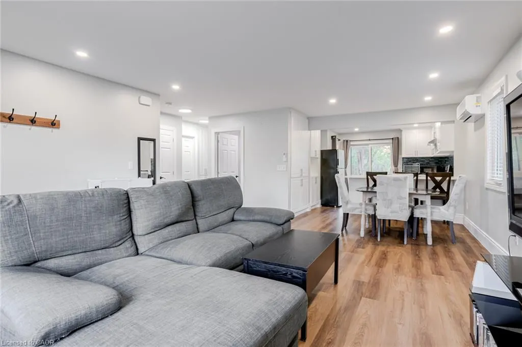 8 Mountsberg Road