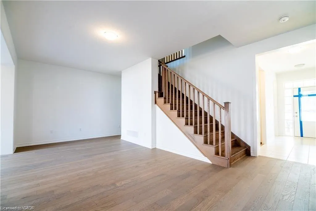 185 Forestwalk Street