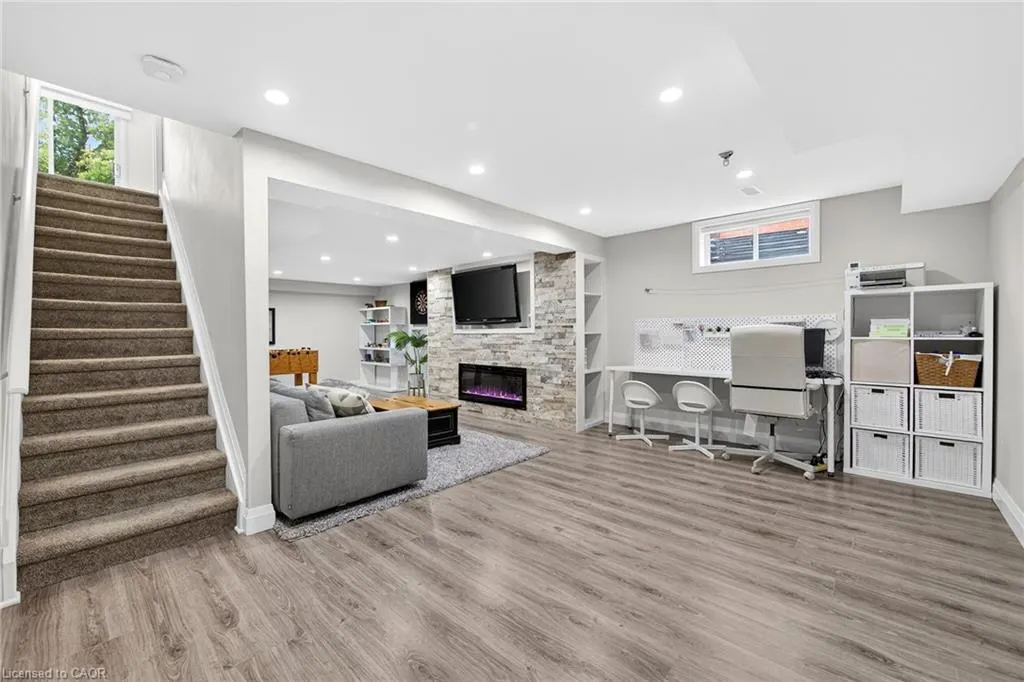 28 Endeavour Drive