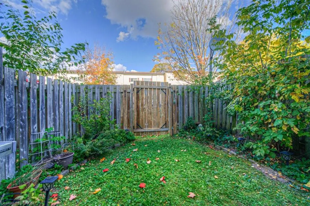 211 Veronica Drive, #10