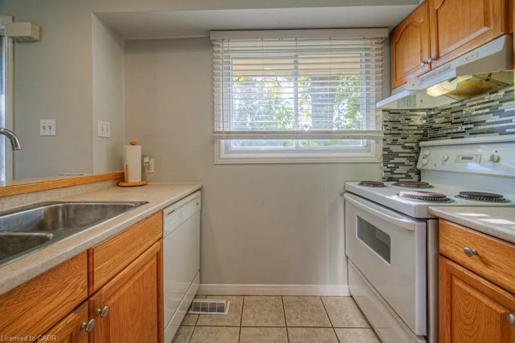 211 Veronica Drive, #10