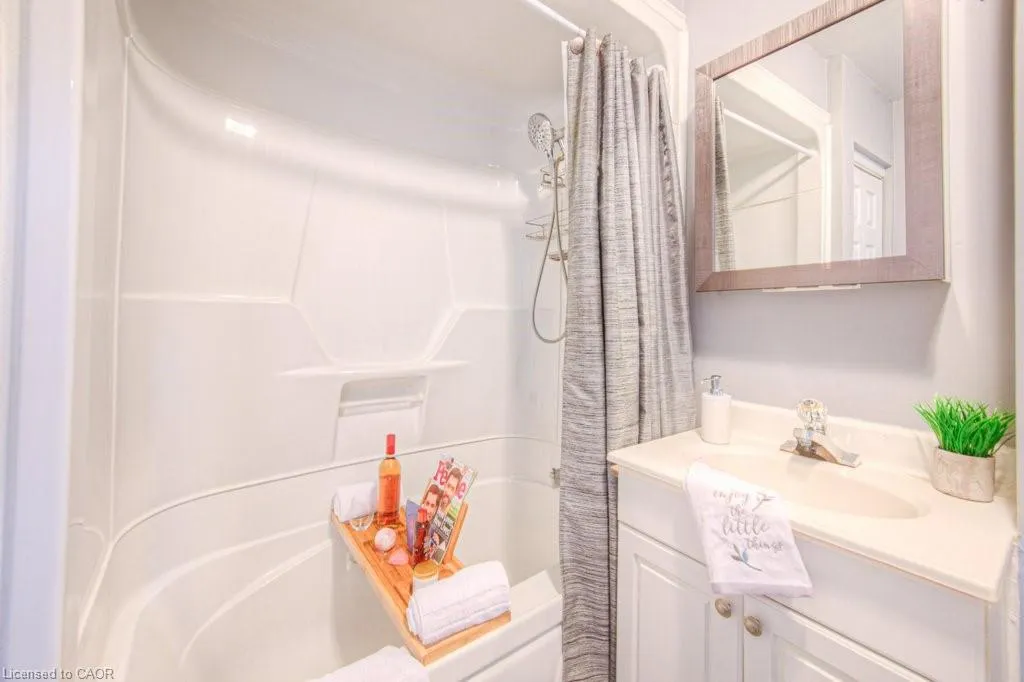 211 Veronica Drive, #10