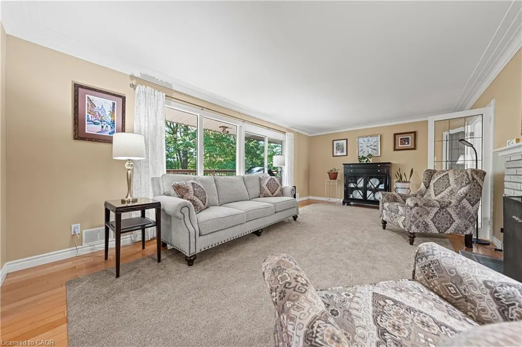 45 Highland Crescent