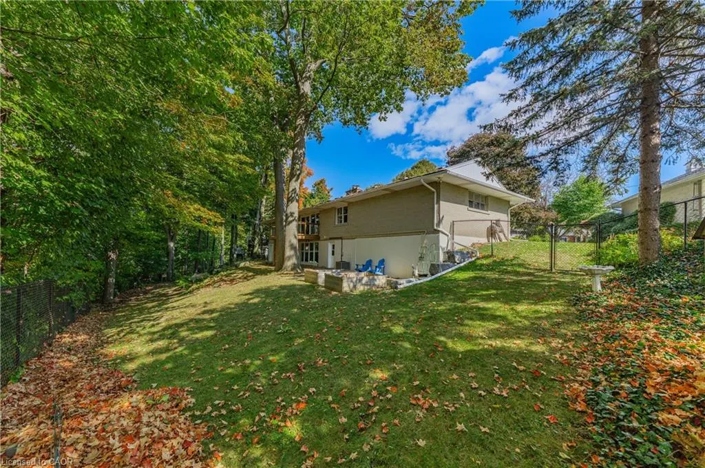 45 Highland Crescent