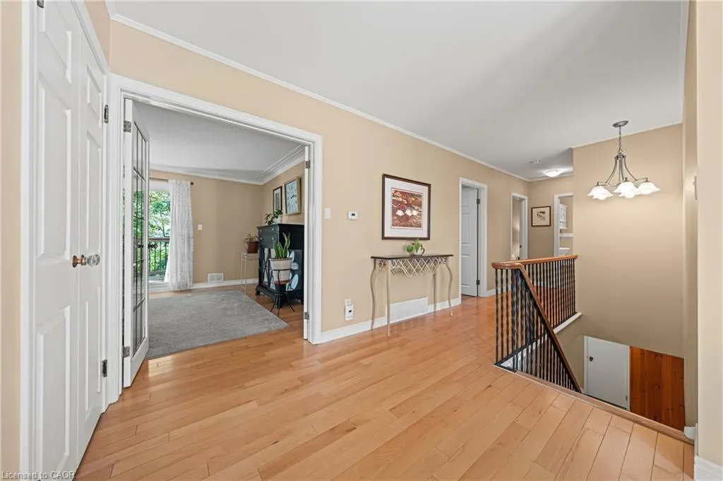 45 Highland Crescent