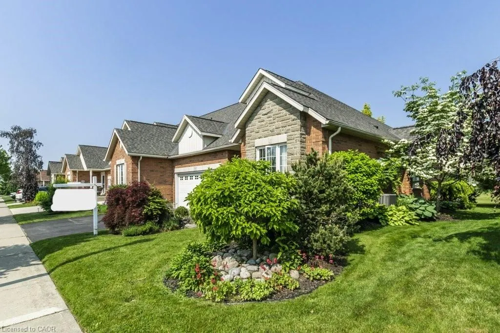 747 Garden Court Crescent