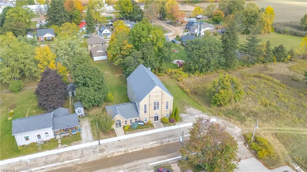 24 Elgin Street E
