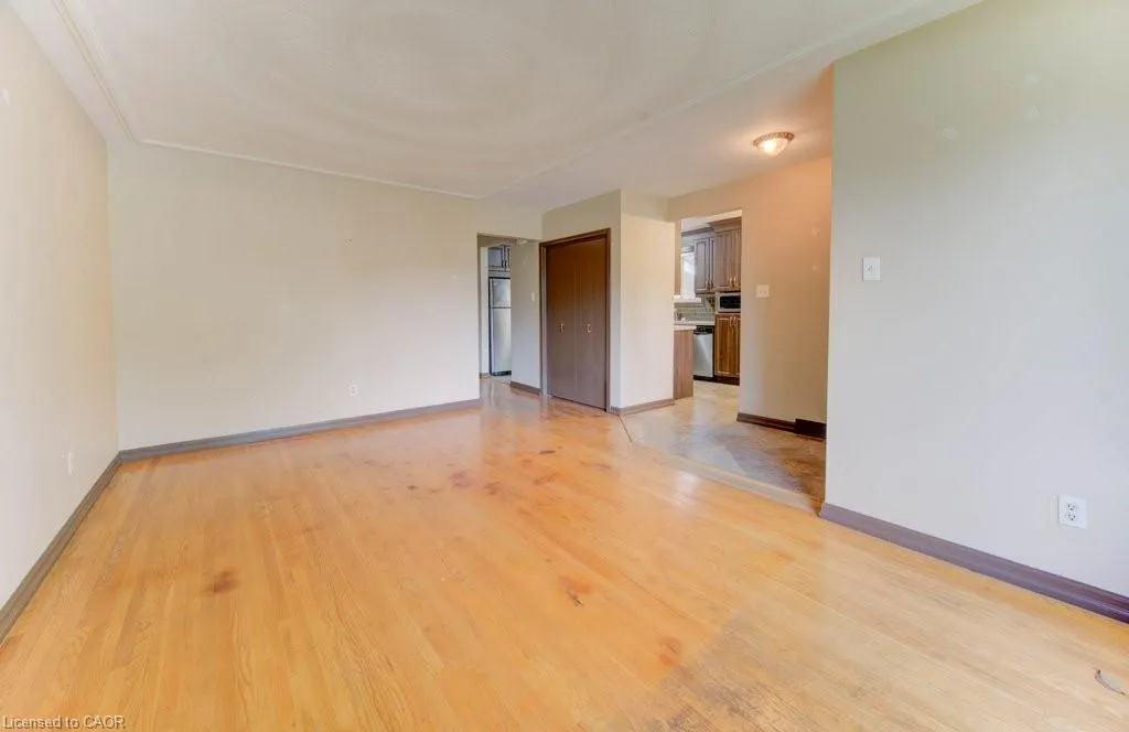 7 Hudson Crescent, #Upper