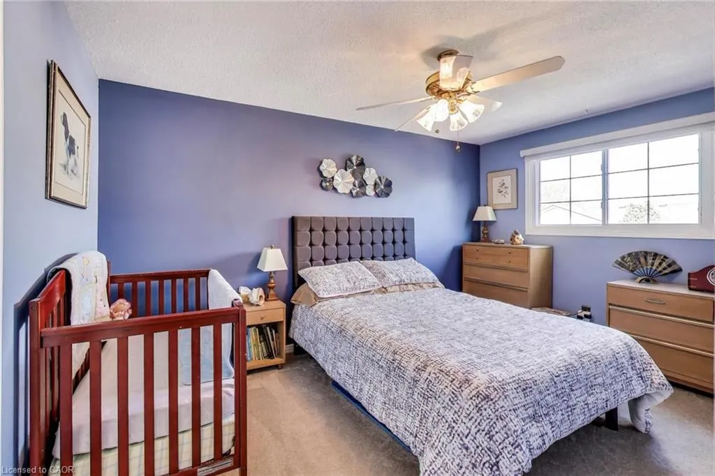 12 Kingsview Drive
