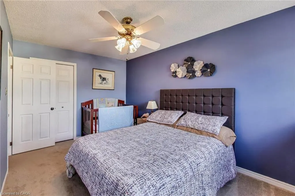 12 Kingsview Drive