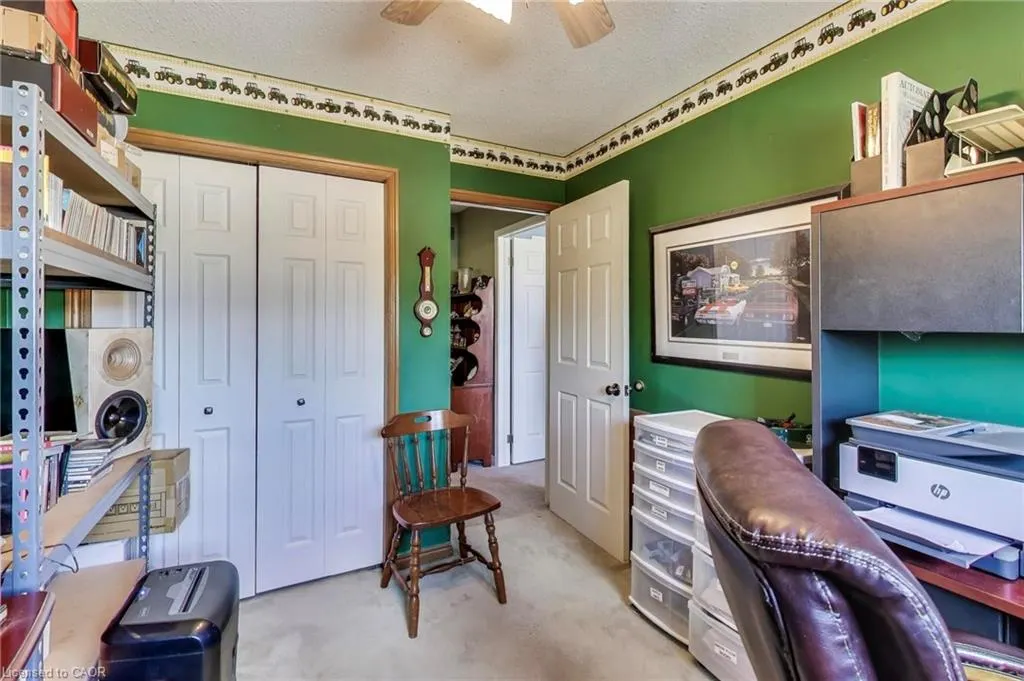 12 Kingsview Drive