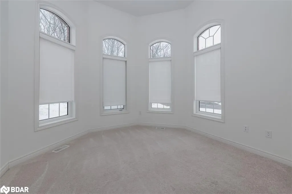 23 Mcisaac Drive