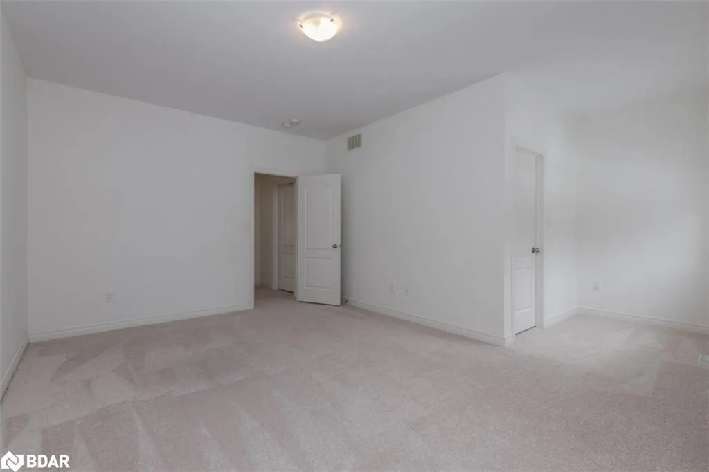 23 Mcisaac Drive