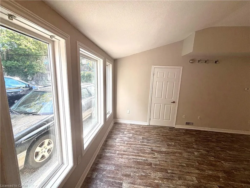 40 Cootes Drive