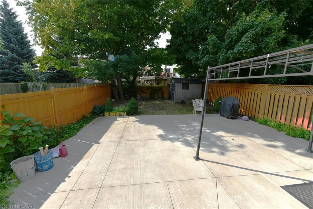 260 Bridlewreath Street