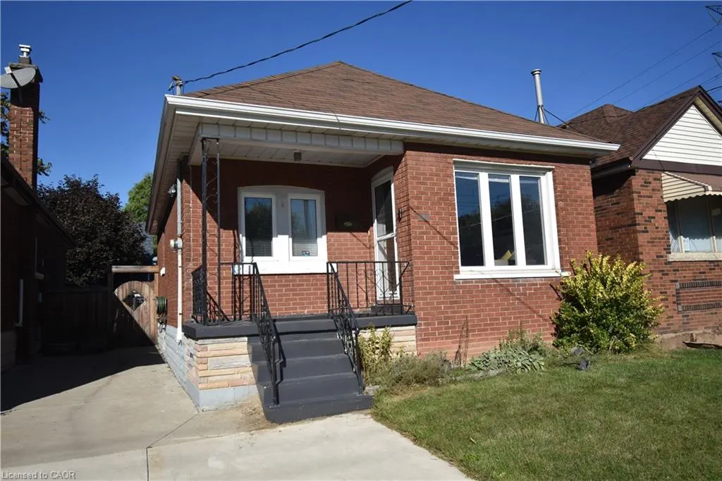 545 Roxborough Avenue