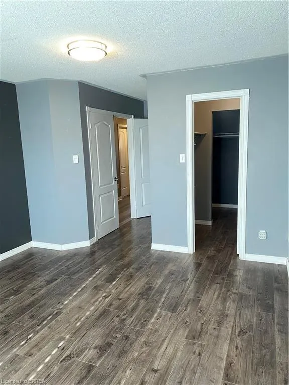 80 Redfinch Way, #UPPER