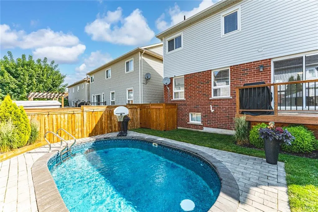 14 Regina Road