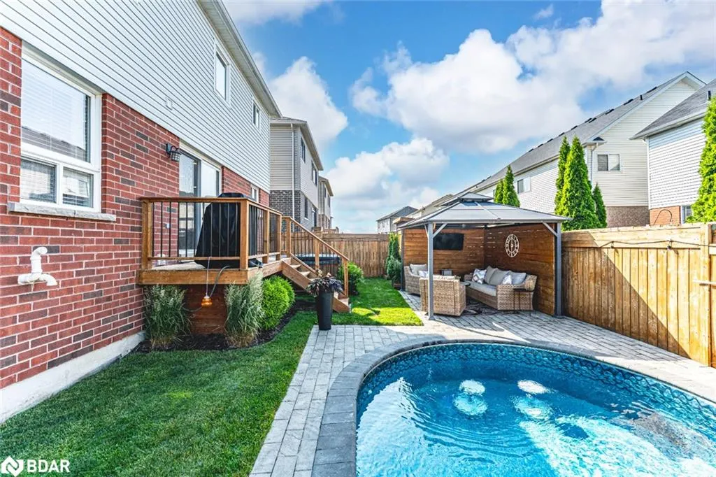 14 Regina Road