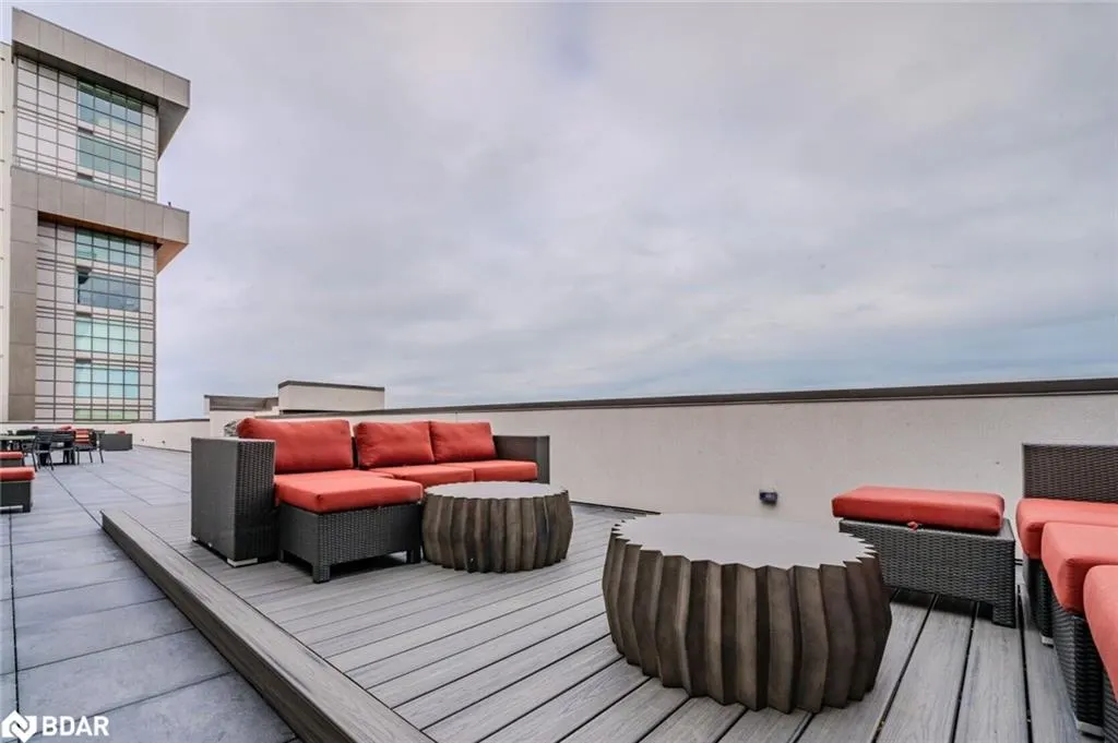 460 Dundas Street, #501