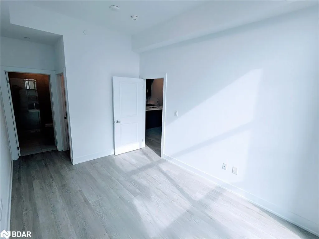 460 Dundas Street, #501