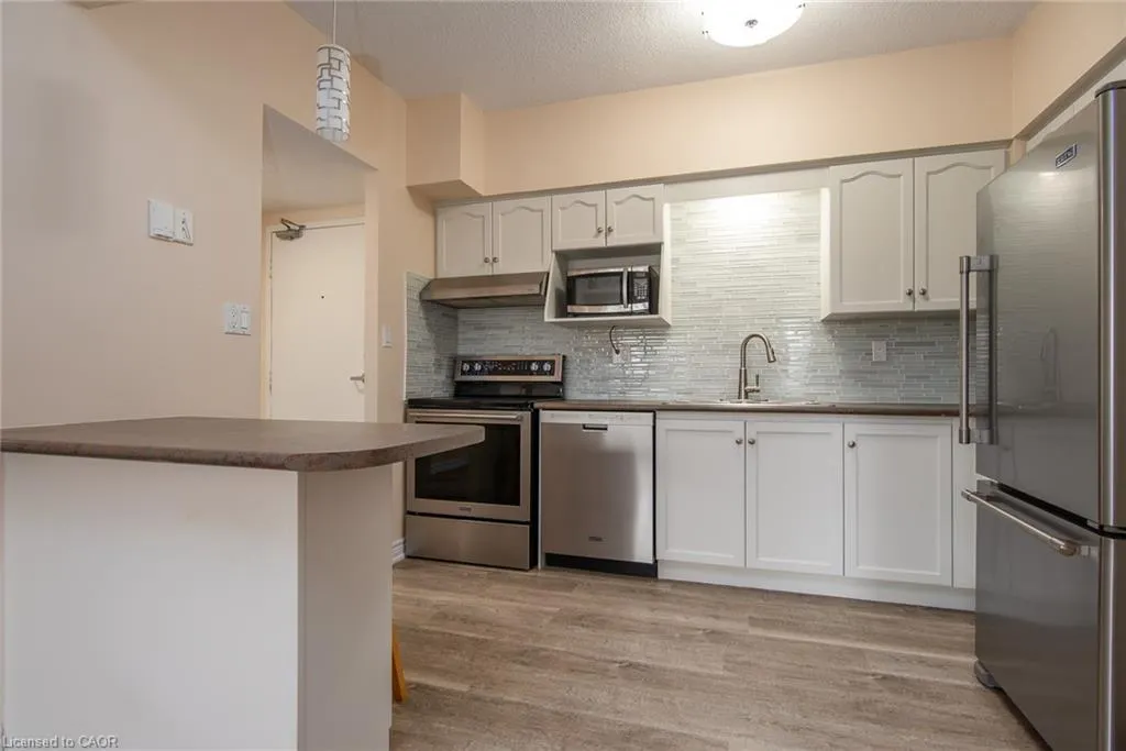 260 Sheldon Avenue N, #807