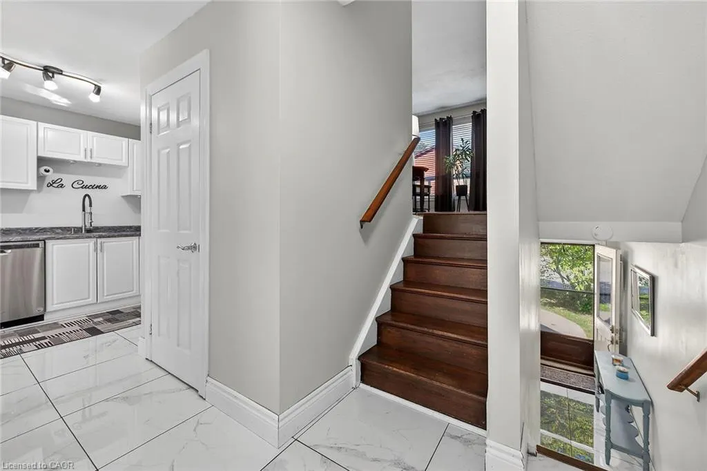 500 Stone Church Road W, #F8
